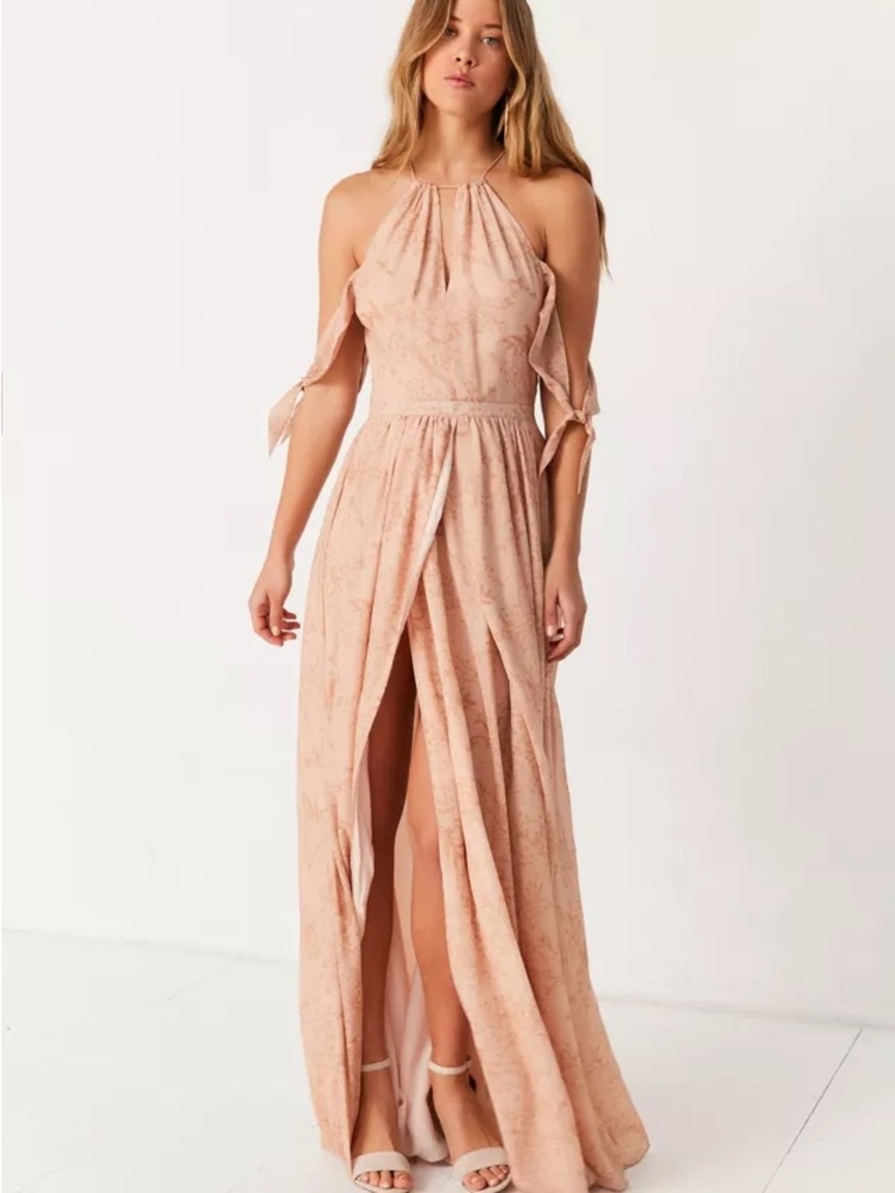 The Jetset Diaries Sierra Maxi Dress Blush  Floral Halter Maxi Dress
